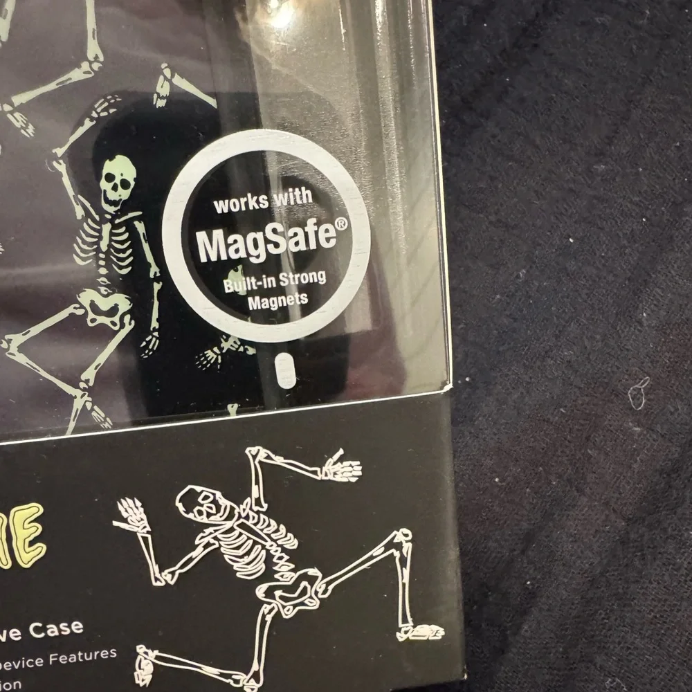 Skeleton Design GLOW IN THE DARK “bone boogie”Limited Edition black Phone Case
